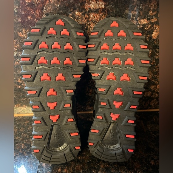 Avia Avi-Ultra Mens Trail Running Shoes Size 10x Black/Red/Camo. main image 9